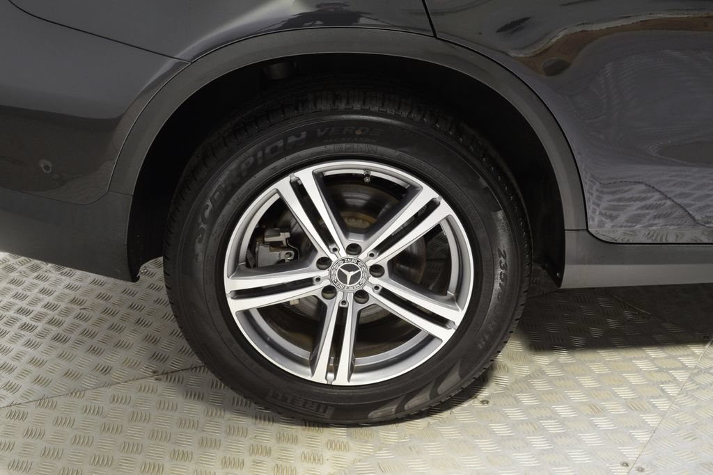 Used 2021 Mercedes-Benz GLC 300 4MATIC image 38
