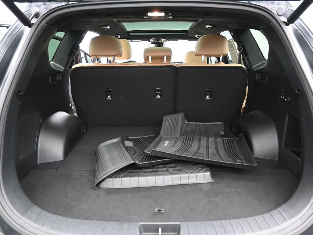 Used 2023 Hyundai Santa Fe Calligraphy AWD/4WD image 34