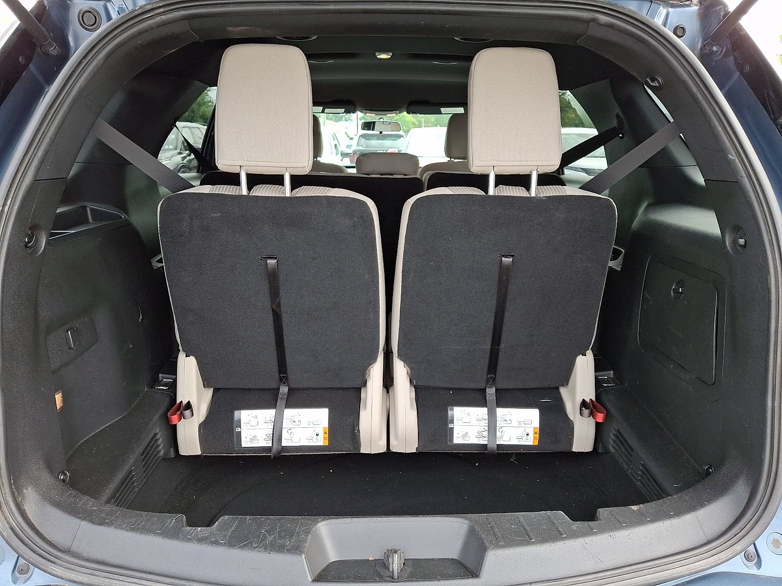 Used 2018 Ford Explorer XLT AWD/4WD image 29