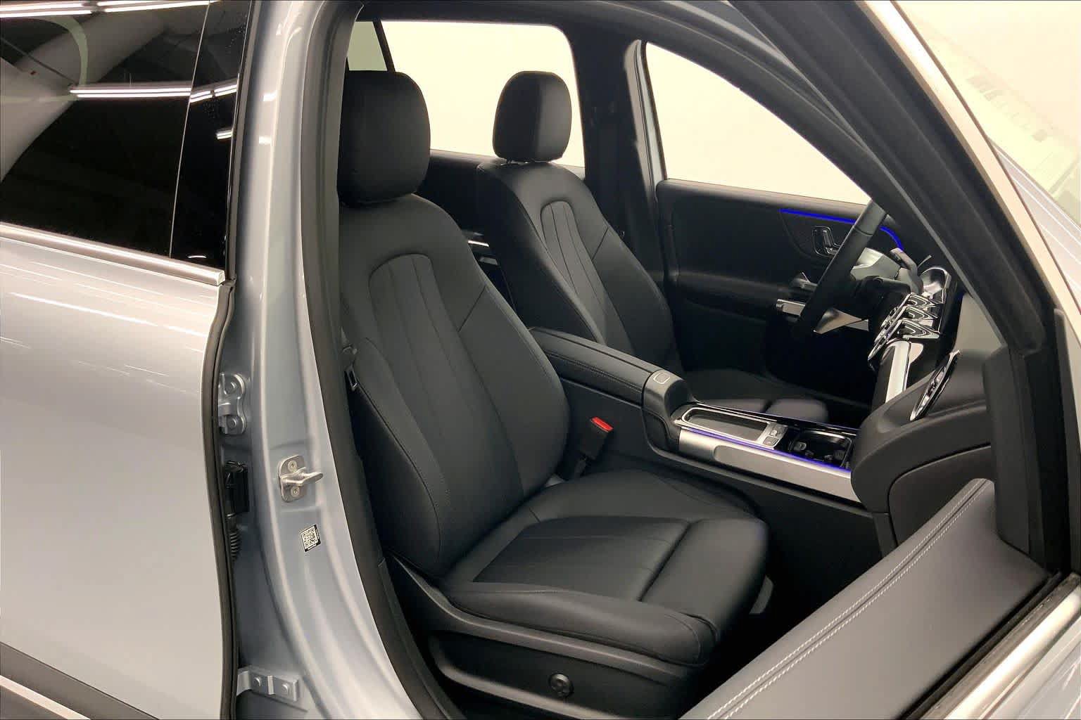 New 2026 Mercedes-Benz GLB 250 image 3