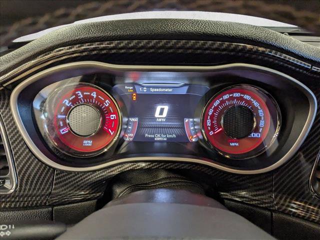 Used 2015 Dodge Challenger SRT Hellcat RWD image 11