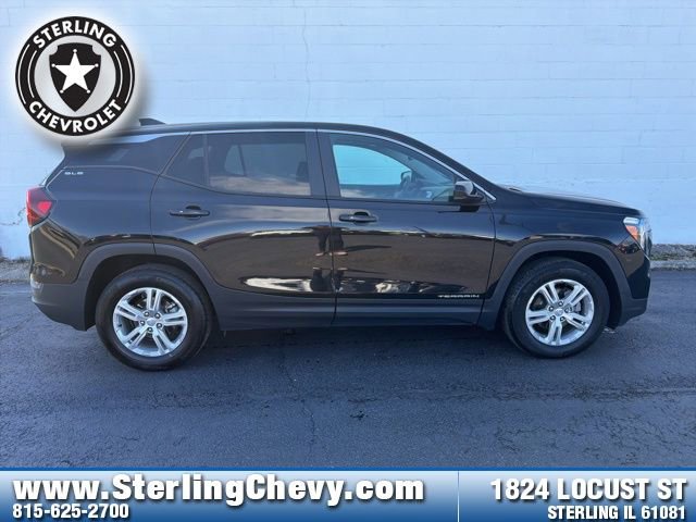 Used 2024 GMC Terrain SLE image 19