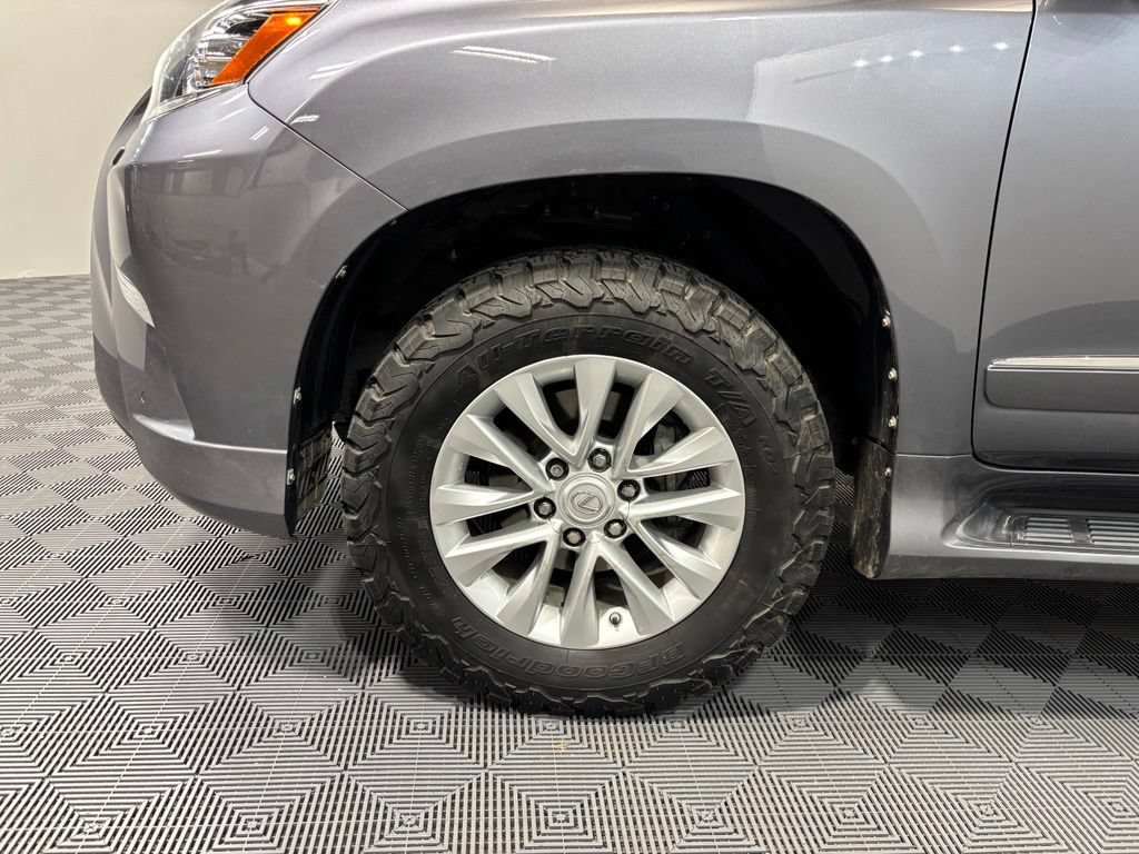 Used 2018 Lexus GX 460 Premium w/ Premium Package AWD/4WD image 9