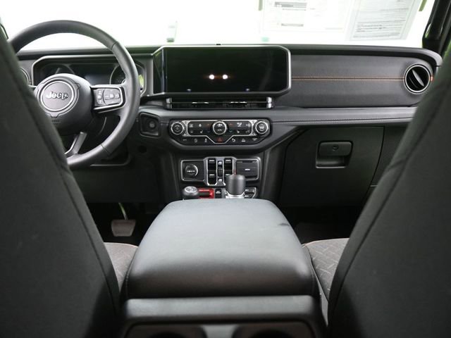 Used 2025 Jeep Gladiator Mojave w/ Safety Group image 24