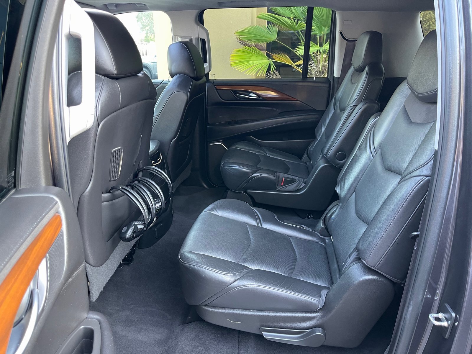 Used 2017 Cadillac Escalade ESV Premium Luxury image 17