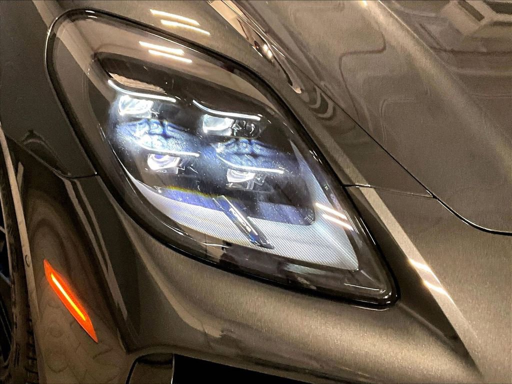 Certified 2025 Porsche Panamera GTS image 30