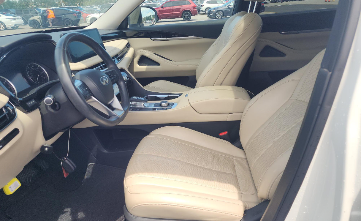 Certified 2023 INFINITI QX60 Pure FWD image 11