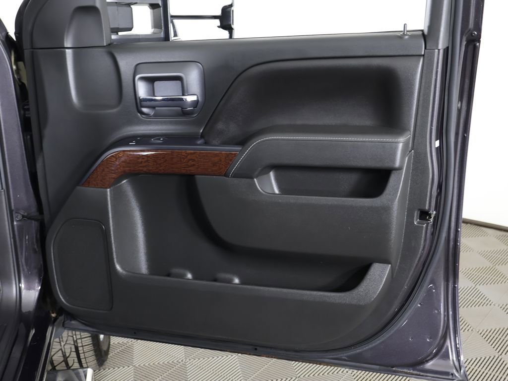 Used 2015 GMC Sierra 1500 SLE w/ SLE Value Package AWD/4WD image 21