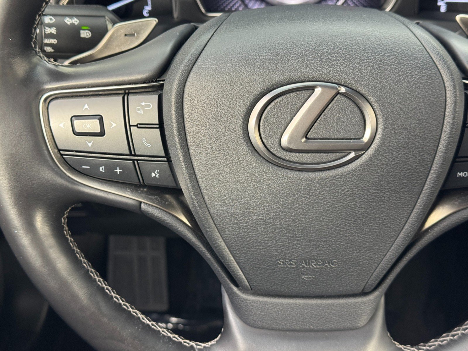 Used 2021 Lexus LS 500 w/ Cold Weather Package (CK) RWD image 23