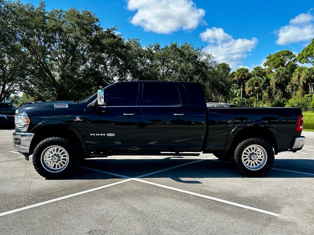 Used 2022 RAM 3500 Limited image 7