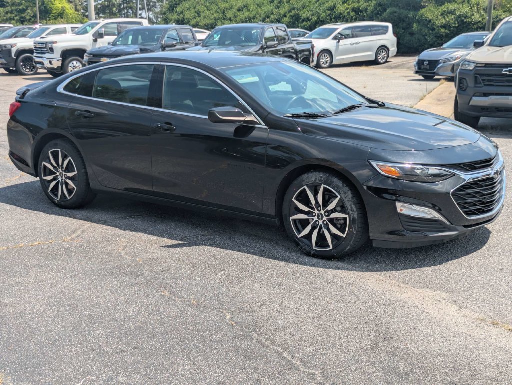 Used 2022 Chevrolet Malibu RS FWD image 2