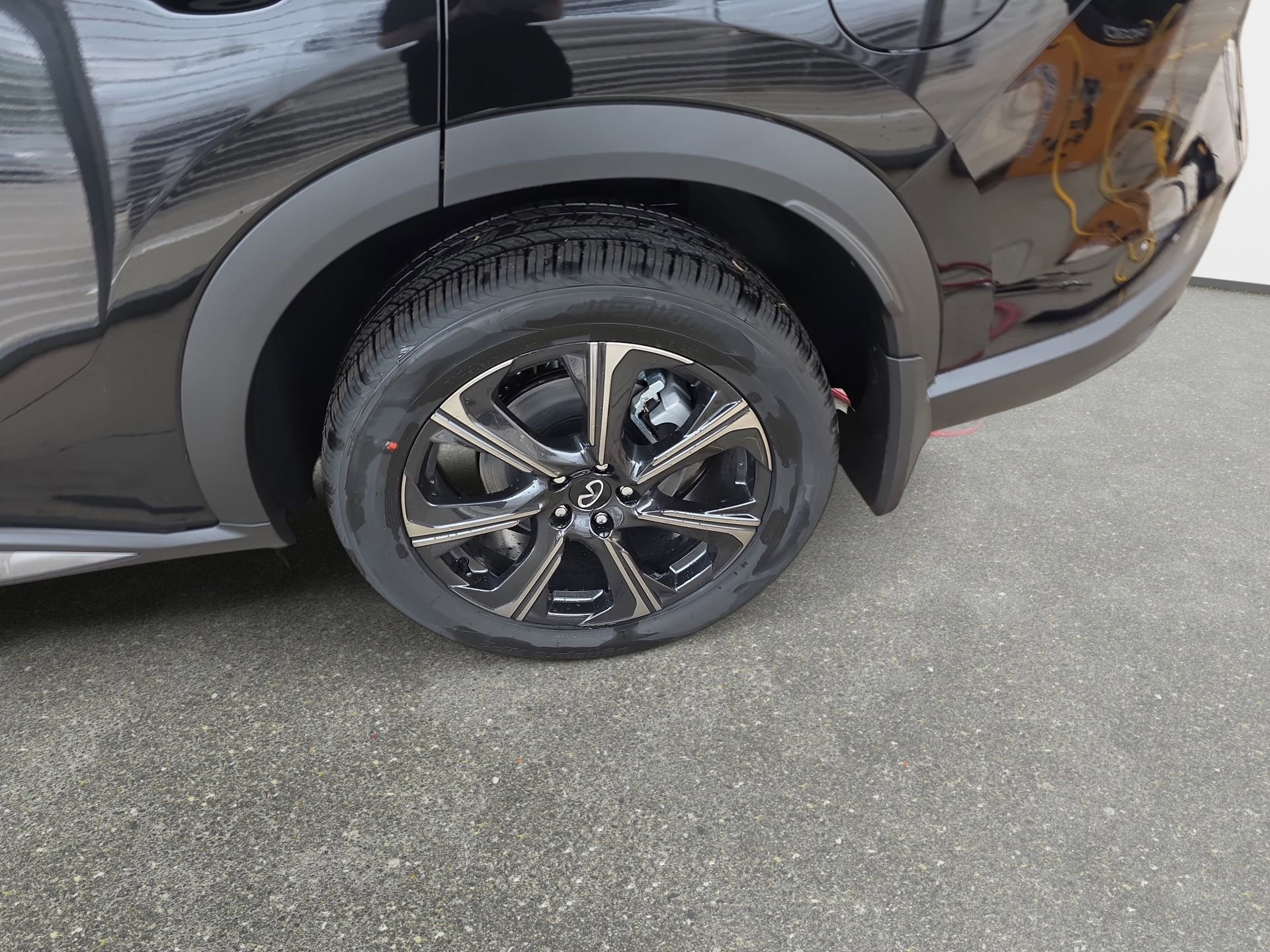 New 2026 INFINITI QX60 Autograph w/ Dark Cargo Package AWD/4WD image 32