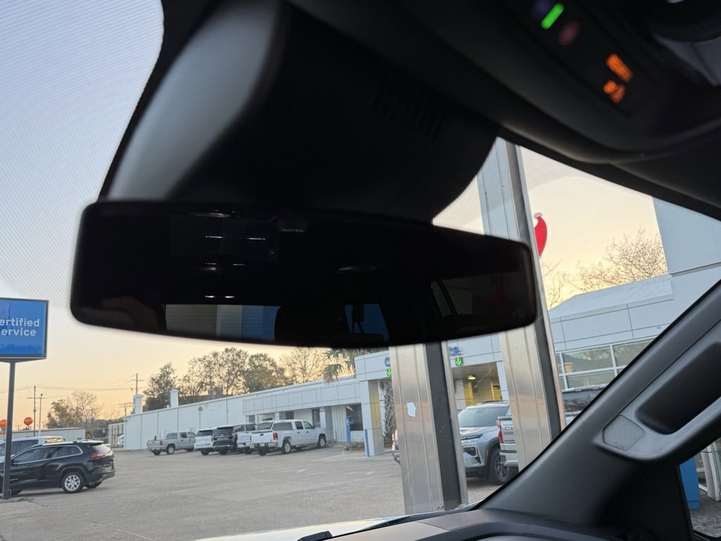 New 2026 Chevrolet Suburban LT w/ LPO, Dark Essentials Package image 32