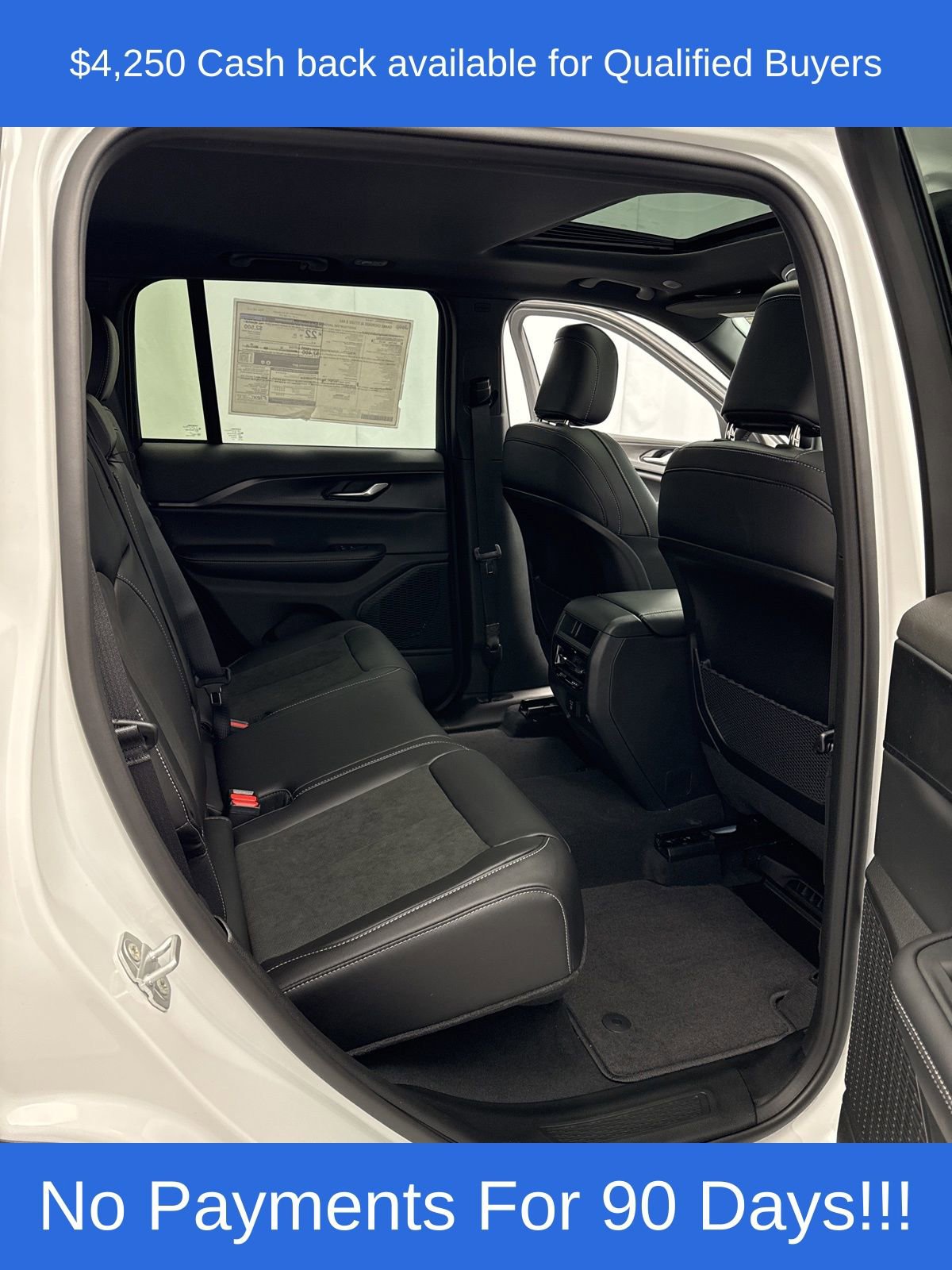 New 2025 Jeep Grand Cherokee Altitude image 30