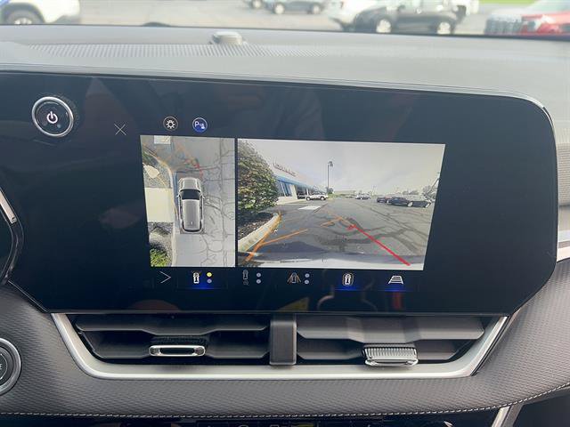 Used 2025 Chevrolet Equinox LT w/ Safety and Technology Package FWD image 20
