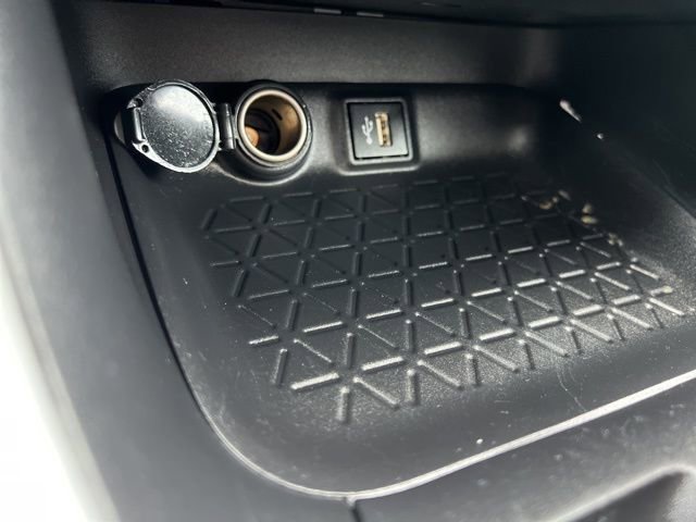 Used 2024 Toyota RAV4 XLE image 29