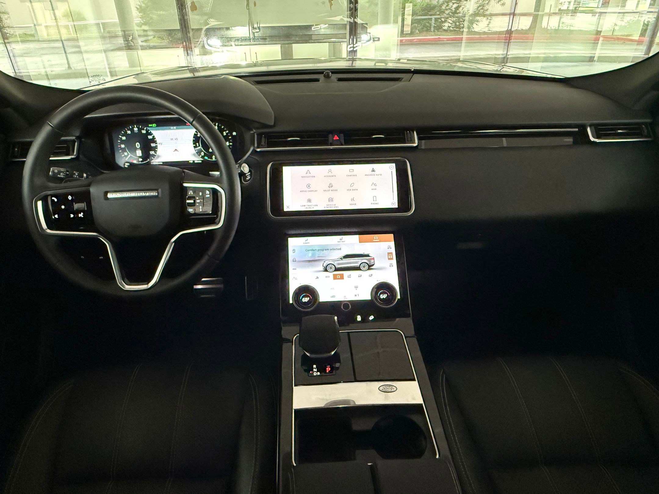 Certified 2023 Land Rover Range Rover Velar R-Dynamic S image 23