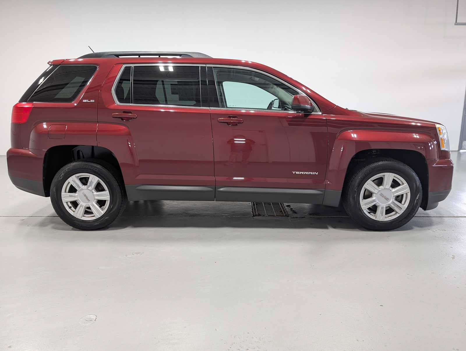 Used 2016 GMC Terrain SLE w/ Driver Alert Package I AWD/4WD image 7