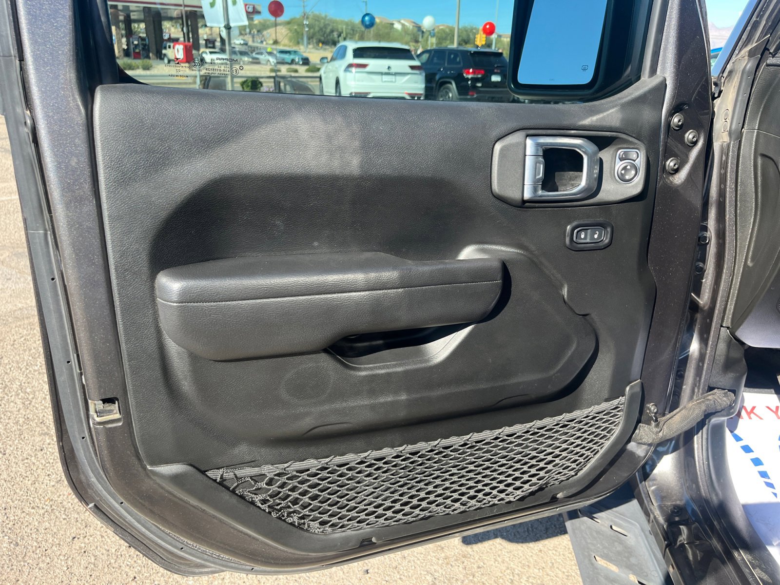 Used 2022 Jeep Gladiator Sport image 13