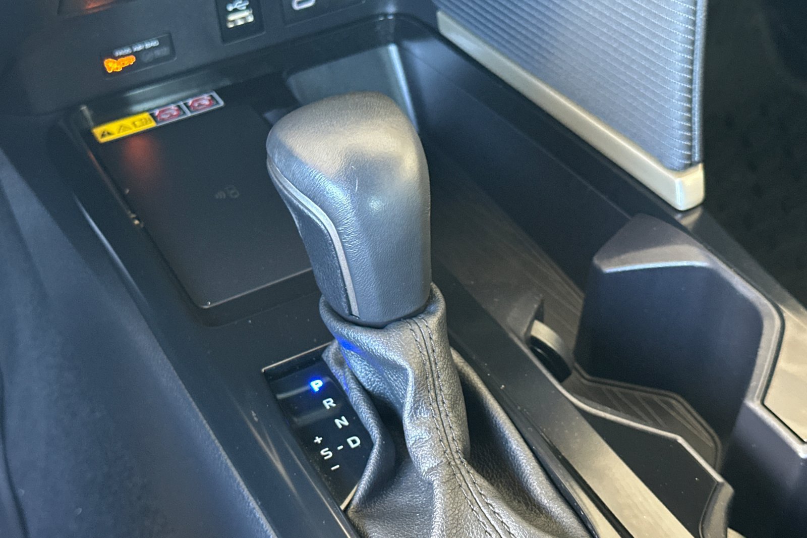Used 2025 Toyota Camry SE FWD image 17