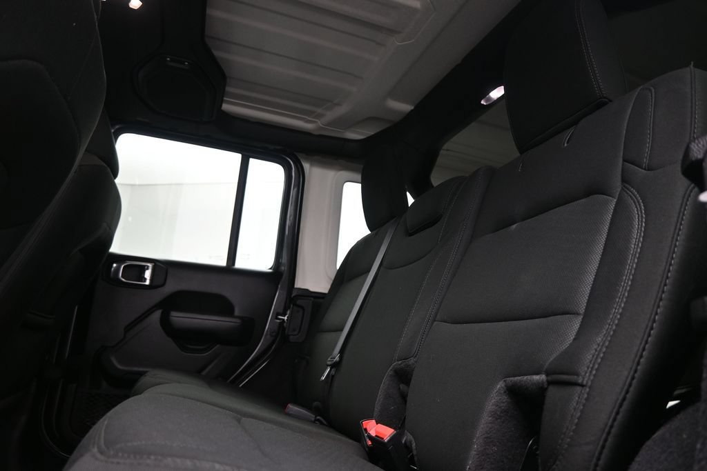 Used 2022 Jeep Wrangler Unlimited Sport AWD/4WD image 12