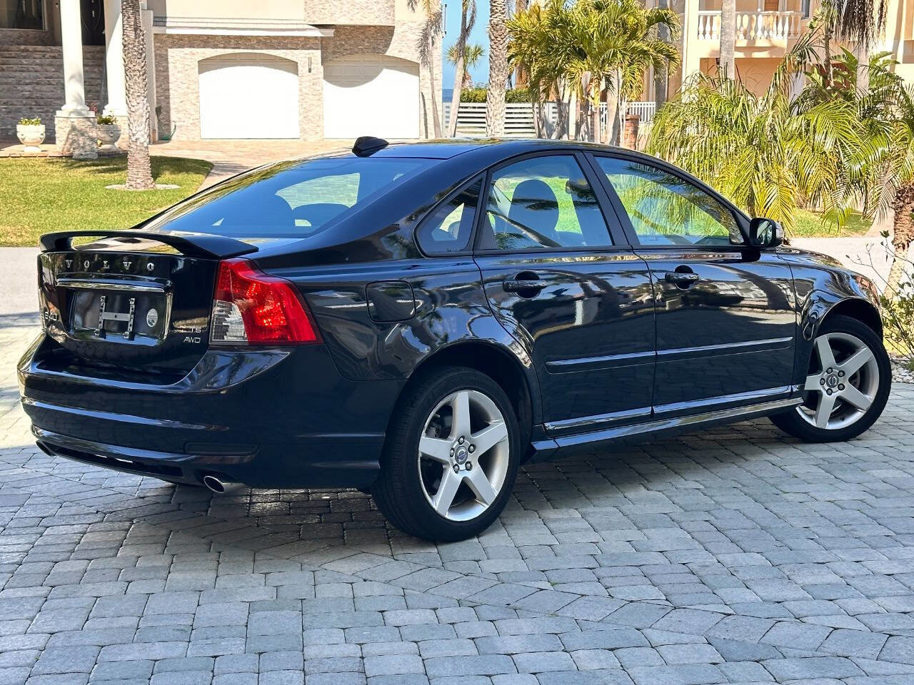 Used 2009 Volvo S40 T5 R-Design image 5