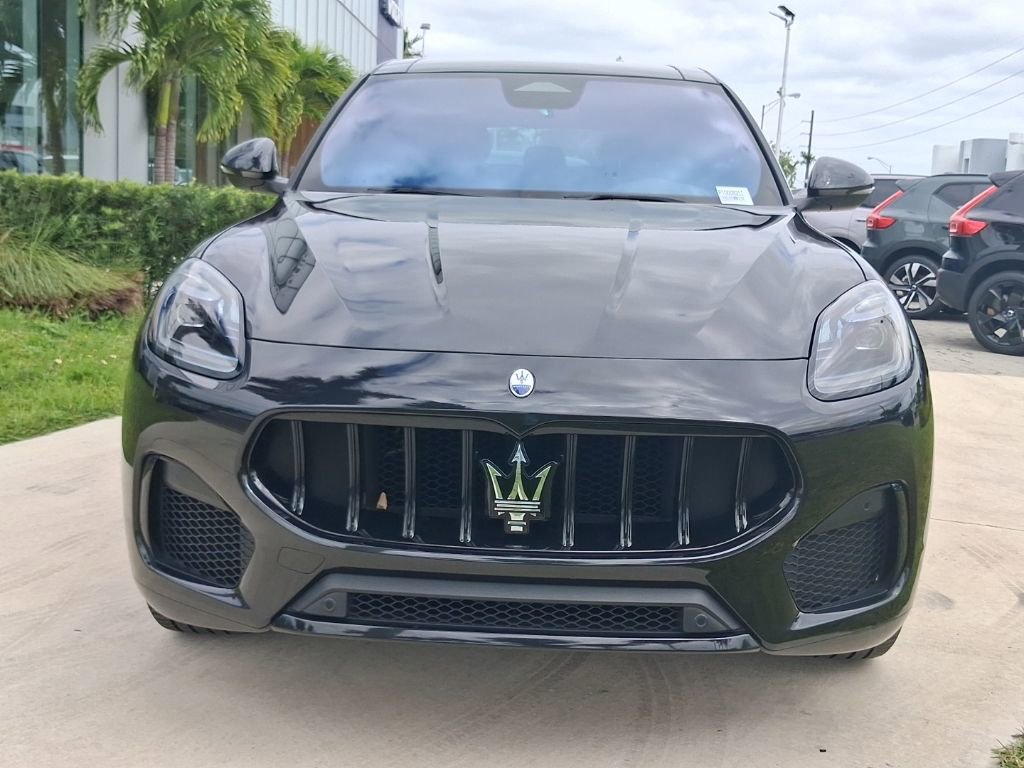 Used 2023 Maserati Grecale Modena image 2