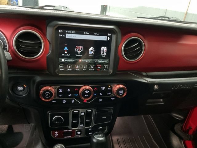 Used 2019 Jeep Wrangler Unlimited Rubicon w/ Uconnect 4C Nav & Sound Group AWD/4WD image 17