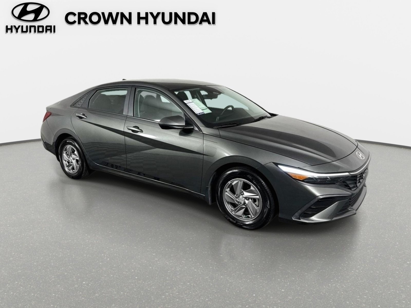 Certified 2025 Hyundai Elantra SE FWD image 3