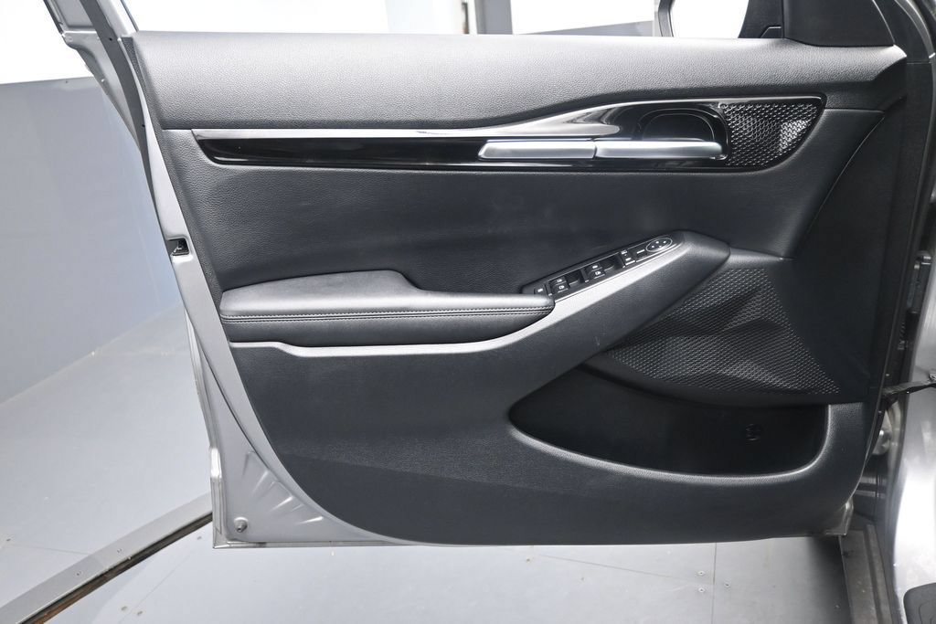Used 2025 Kia Seltos S FWD image 19