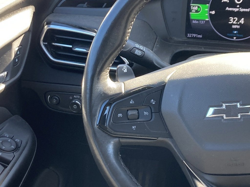 Used 2022 Chevrolet Bolt EUV LT w/ Comfort Package image 14