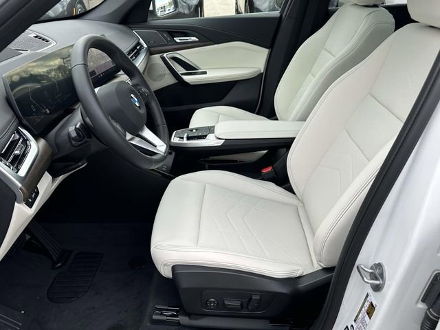 New 2026 BMW X1 xDrive28i w/ Technology Package AWD/4WD image 14
