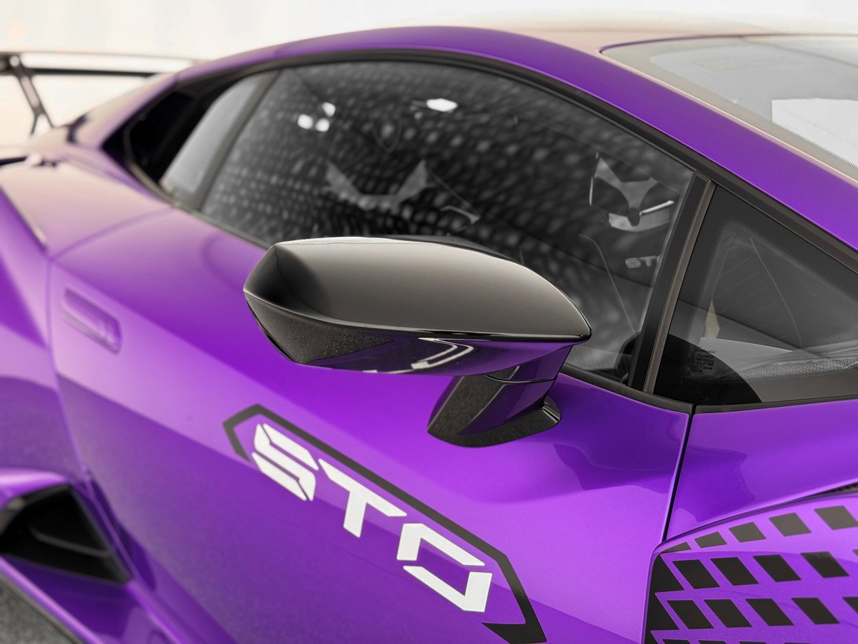 Used 2023 Lamborghini Huracan STO image 32