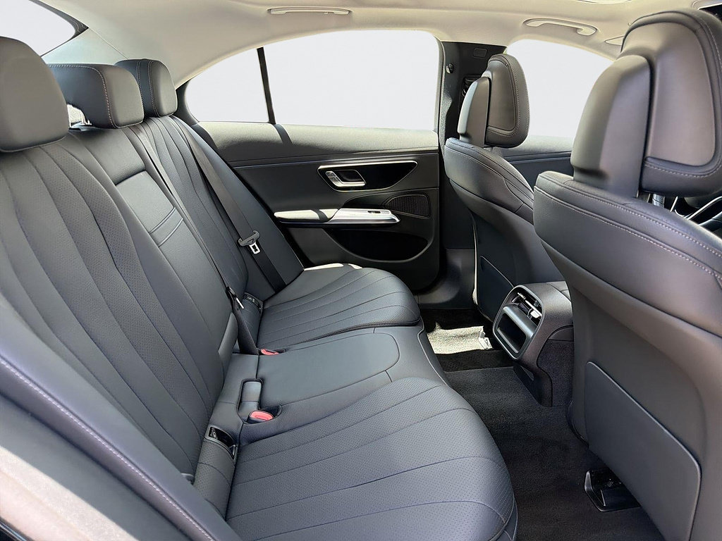 Used 2026 Mercedes-Benz E 350 Sedan image 27