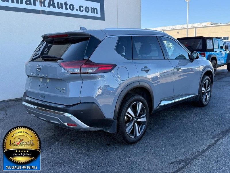 Used 2023 Nissan Rogue Platinum w/ Platinum Premium Package image 3