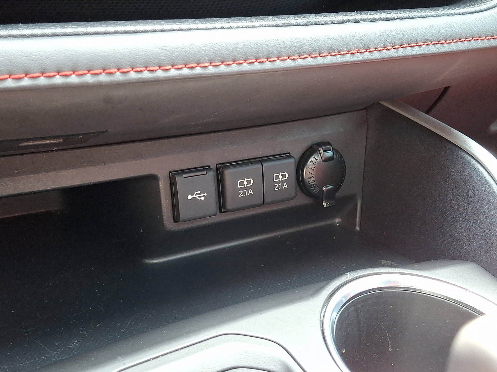 Certified 2021 Toyota Highlander XSE image 26