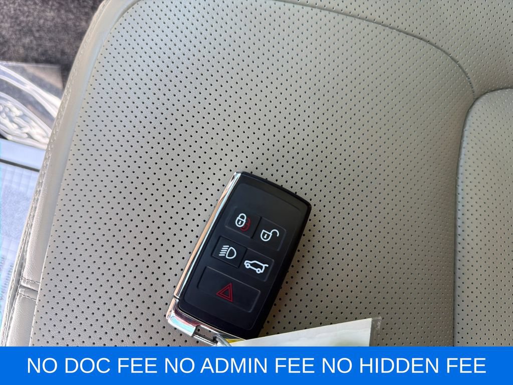 Used 2020 Land Rover Range Rover HSE AWD/4WD image 32