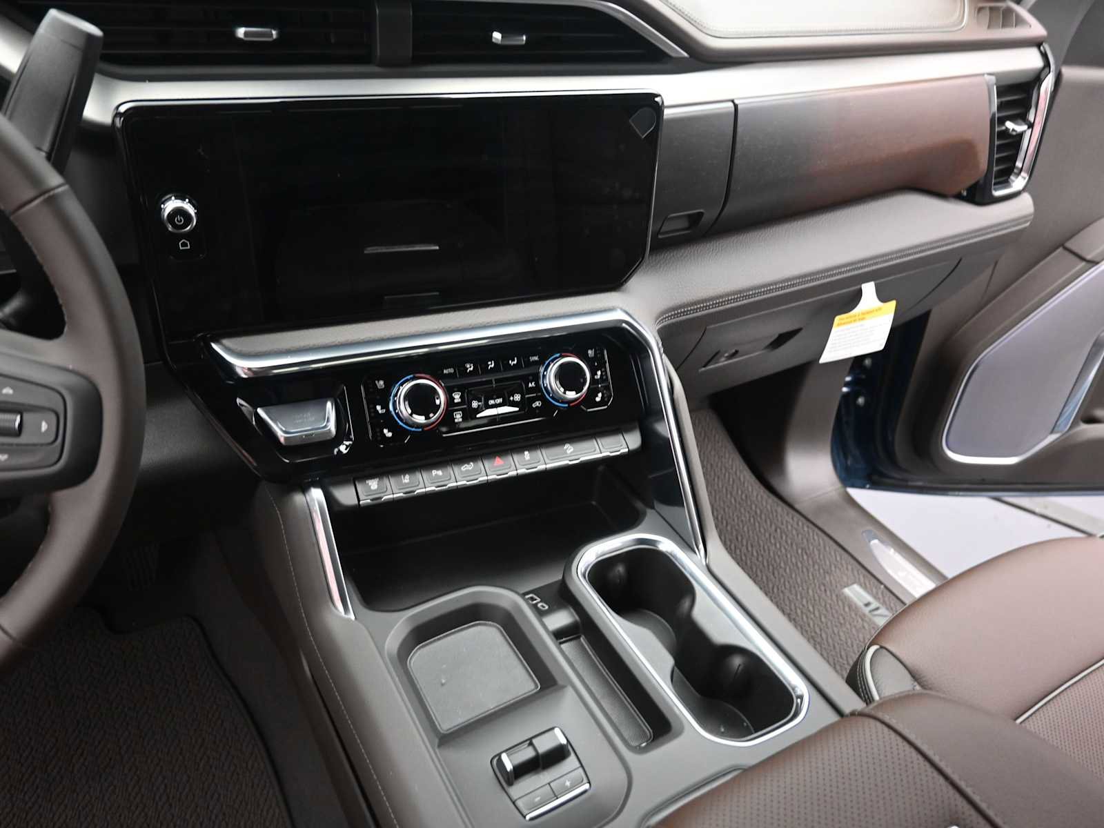 New 2026 GMC Sierra 2500 Denali w/ Denali Reserve Package image 21