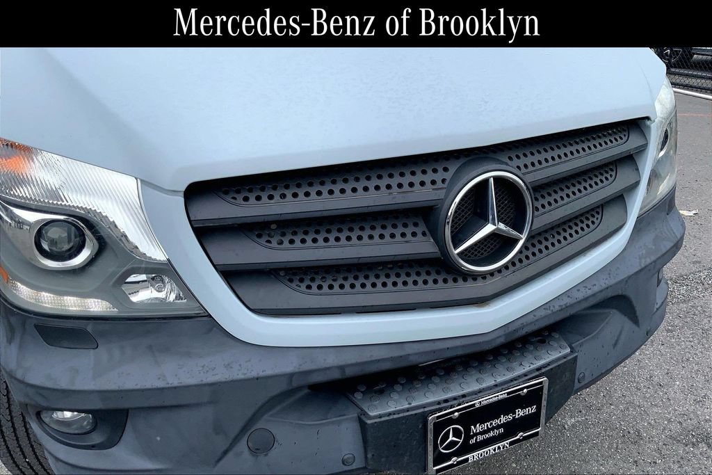Used 2016 Mercedes-Benz Sprinter 2500 image 27