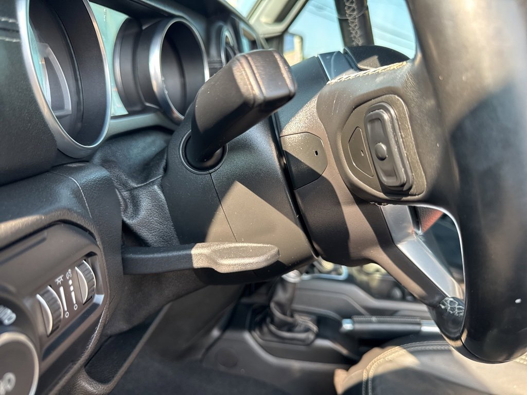 Used 2018 Jeep Wrangler Unlimited Sahara w/ Quick Order Package 24M Moab image 50