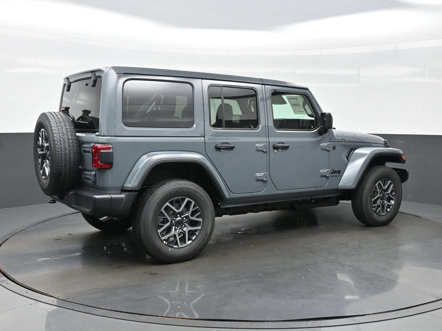 New 2026 Jeep Wrangler Unlimited Sahara w/ Safety Group AWD/4WD image 8