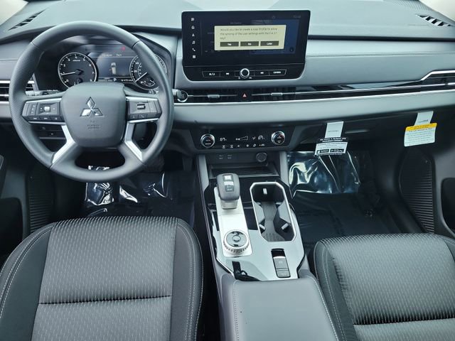 New 2026 Mitsubishi Outlander ES FWD image 15