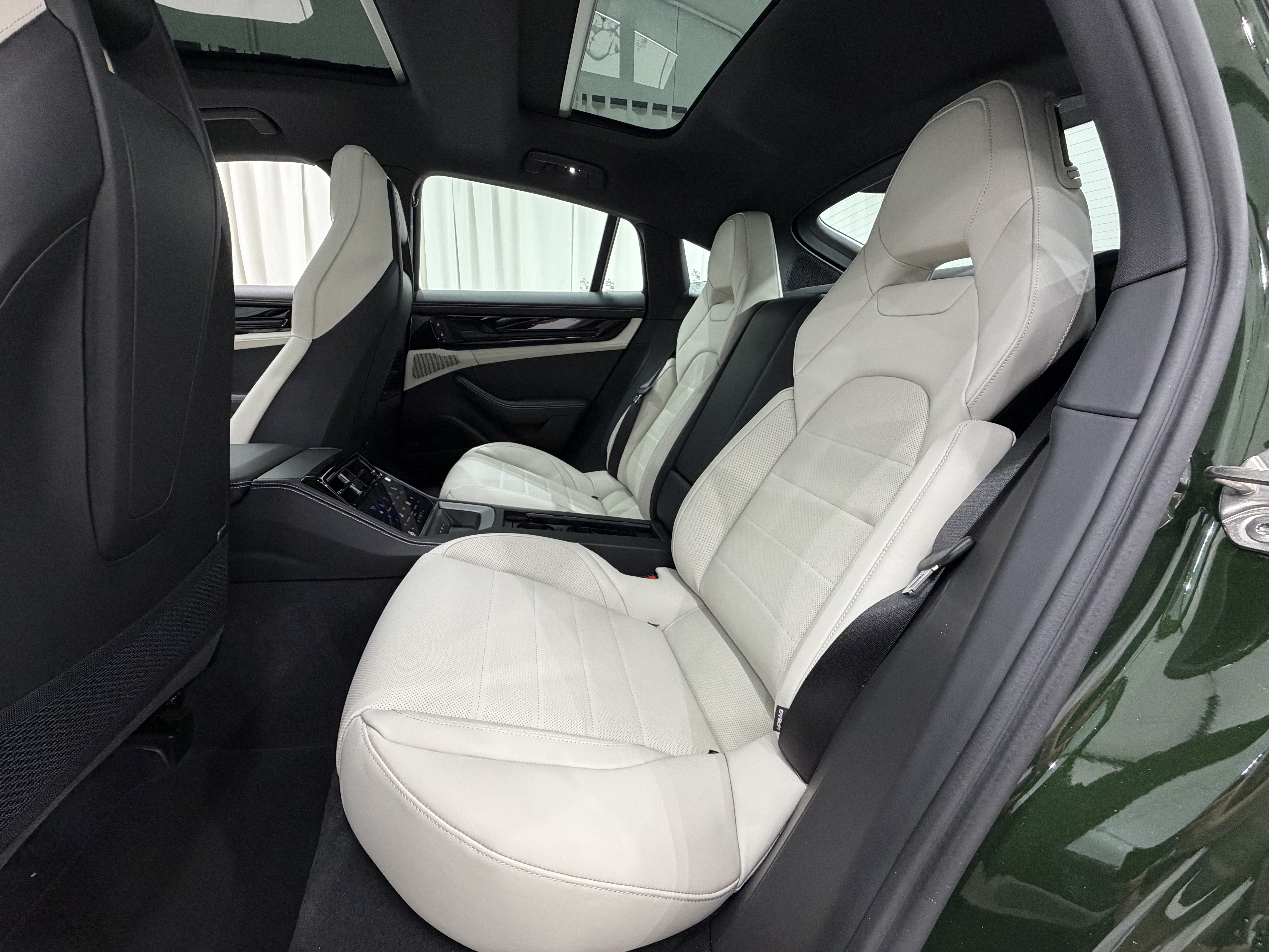New 2026 Porsche Panamera 4 AWD/4WD image 20