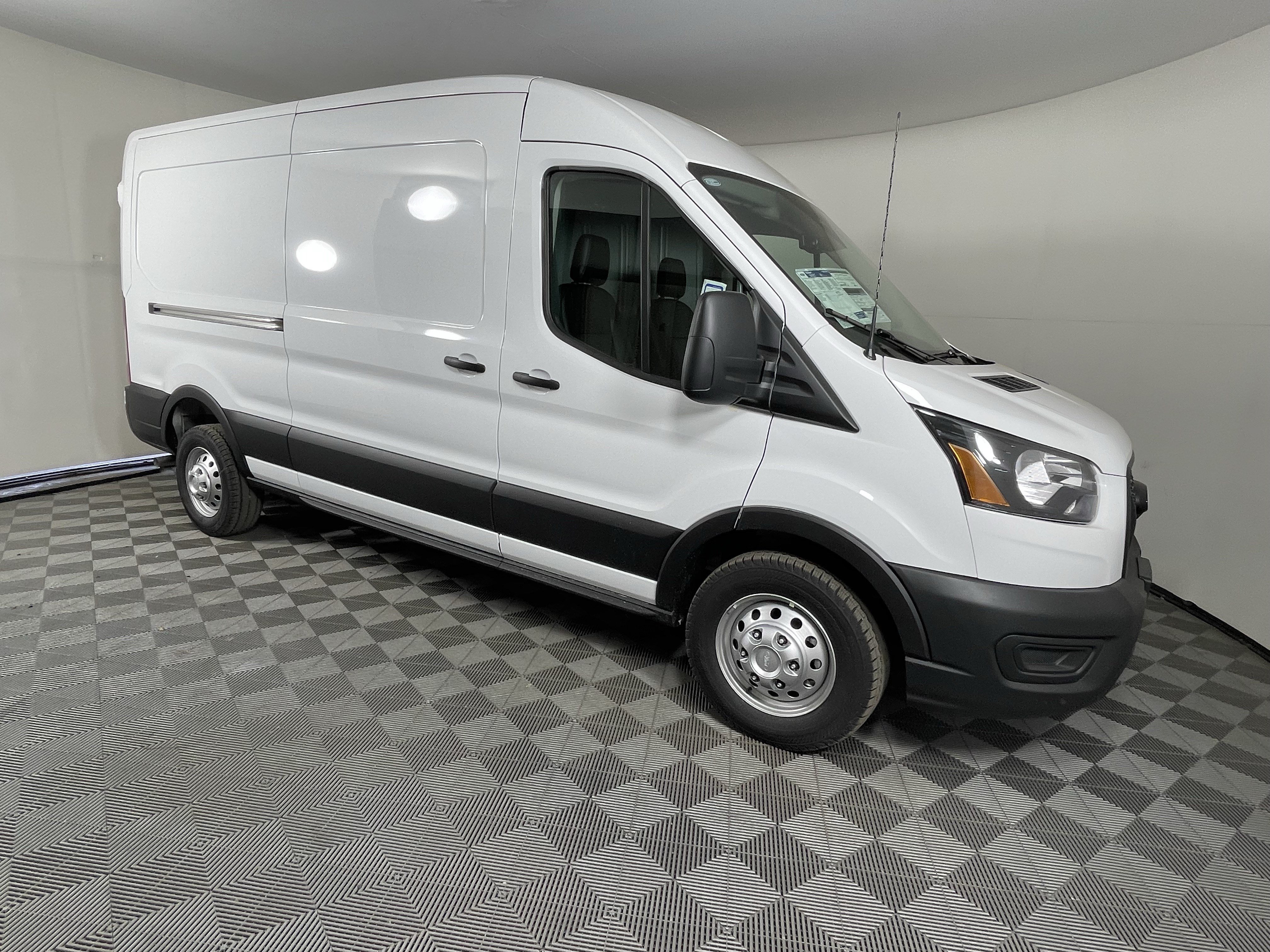 New 2026 Ford Transit 250 148 Medium Roof Extended AWD image 6