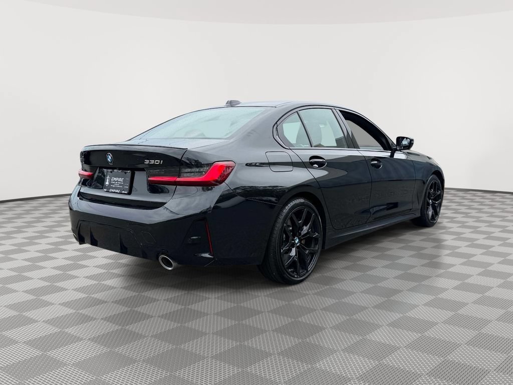 Used 2026 BMW 330i xDrive Sedan AWD/4WD image 10