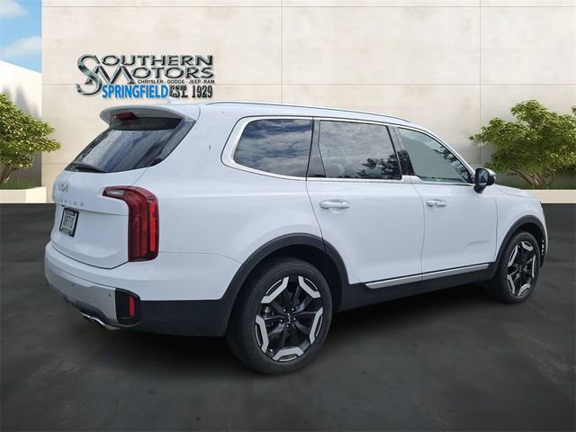 Used 2024 Kia Telluride S image 5