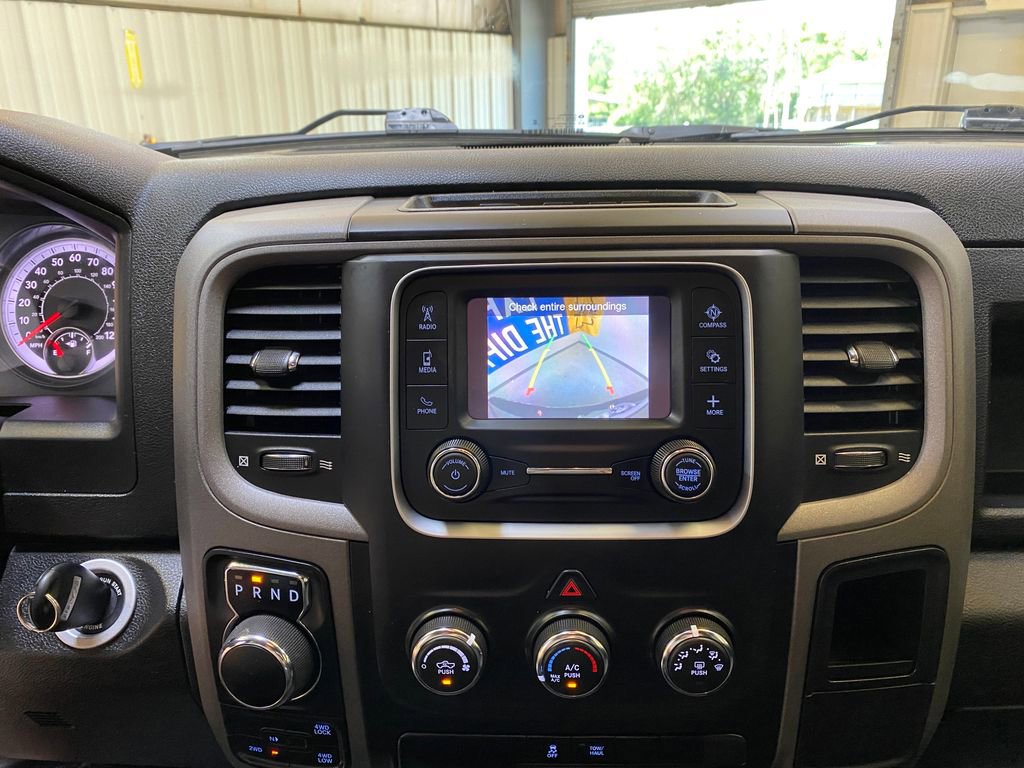 Used 2024 RAM 1500 Tradesman w/ Chrome Appearance Group AWD/4WD image 39