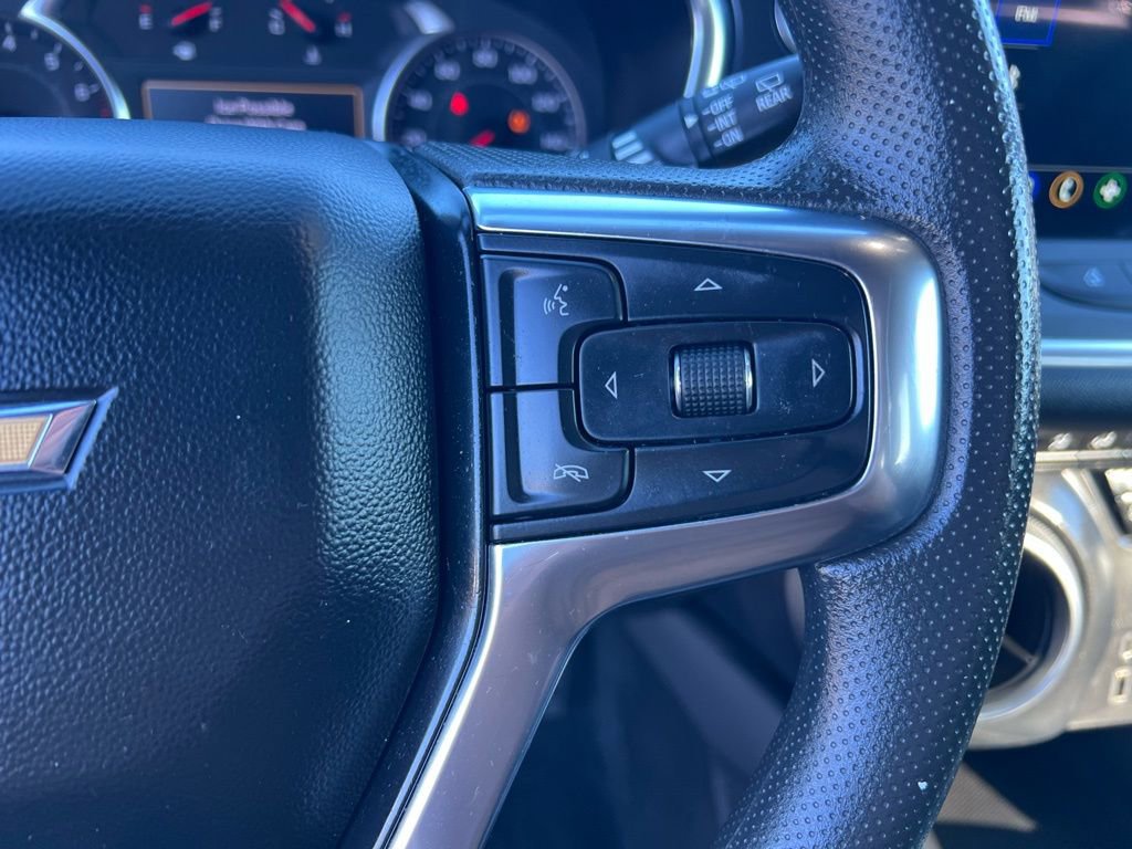 Used 2023 Chevrolet Blazer LT image 40