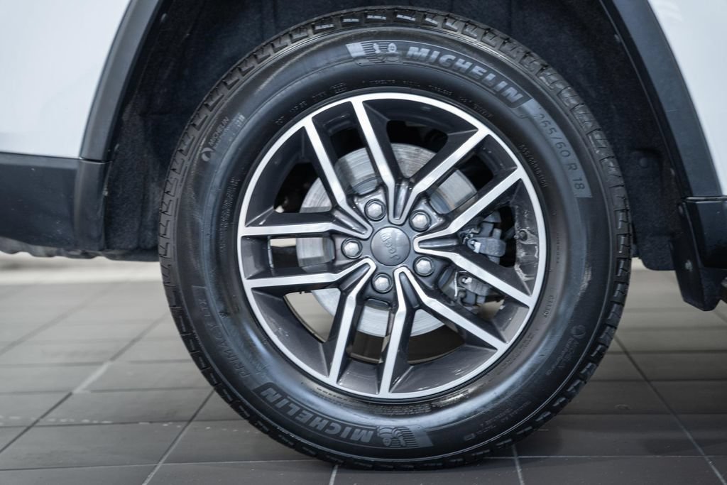 Used 2019 Jeep Grand Cherokee Limited AWD/4WD image 19