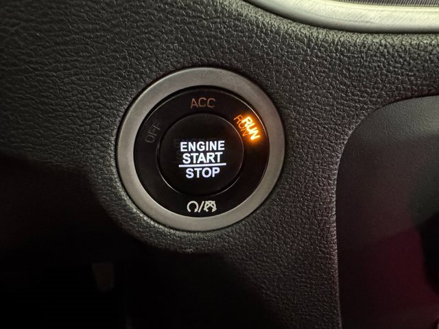 Used 2019 Dodge Charger GT w/ Blacktop Package image 11